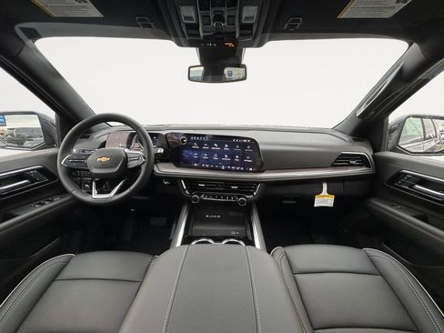 New 2026 Chevrolet Suburban Premier image 13