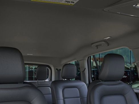 New 2026 Lincoln Aviator Premiere image 22