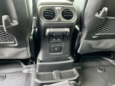 New 2026 Jeep Wrangler Unlimited Rubicon 392 image 31