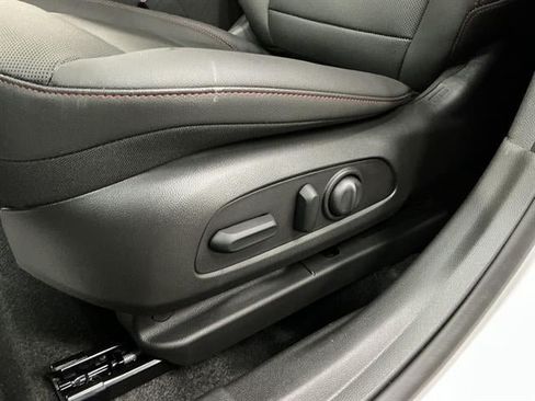New 2026 Chevrolet Trax RS w/ Sunroof Package FWD image 17