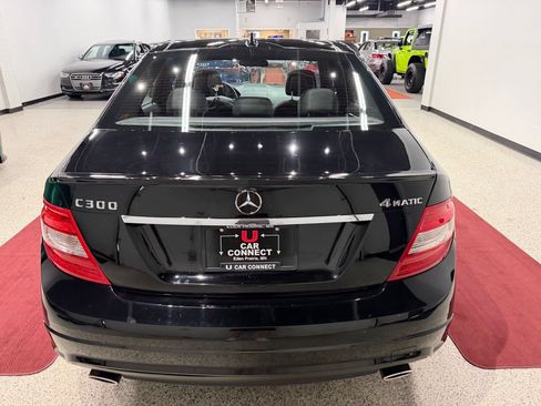 Used 2011 Mercedes-Benz C 300 4MATIC Sedan image 16
