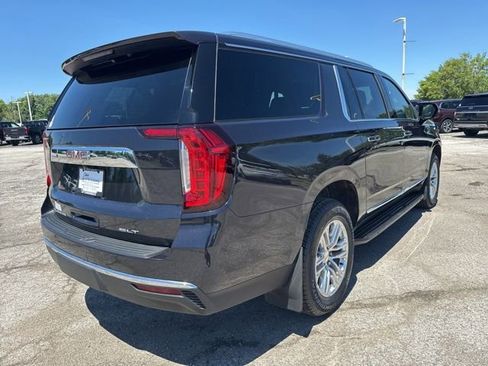 Used 2023 GMC Yukon XL SLT w/ SLT Premium Package AWD/4WD image 15