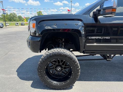Used 2015 GMC Sierra 2500 Denali AWD/4WD image 11