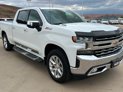 Used 2021 Chevrolet Silverado 1500 LTZ w/ Technology Package AWD/4WD image 7