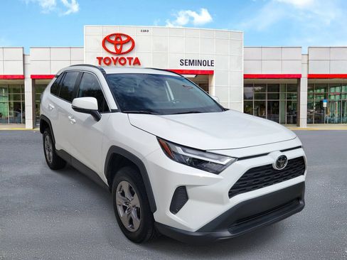 Used 2024 Toyota RAV4 XLE FWD image 2