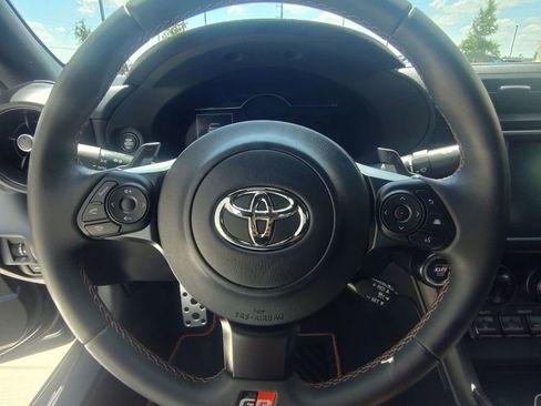 Used 2025 Toyota GR86 Hakone Edition RWD image 17