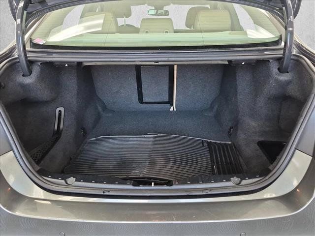 Used 2015 BMW 528i xDrive Sedan AWD/4WD image 6