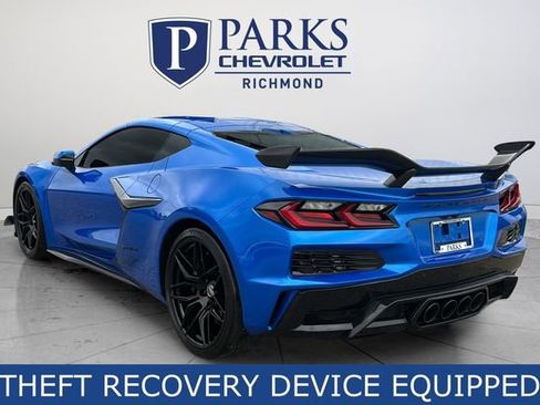 Used 2024 Chevrolet Corvette Z06 w/ Z07 Performance Package RWD image 6