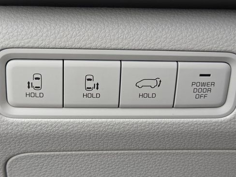 Used 2022 Kia Carnival SX FWD image 14