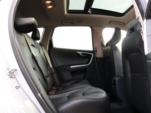 Used 2015 Volvo XC60 T5 Platinum image 43