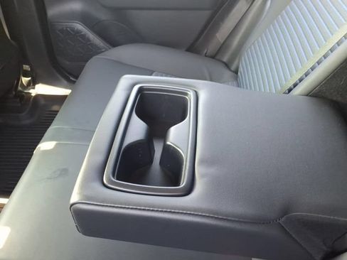 Used 2023 Toyota RAV4 XSE AWD/4WD image 9