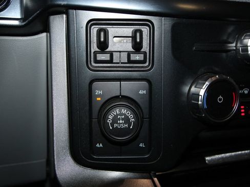 Used 2023 Ford F150 Limited AWD/4WD image 19