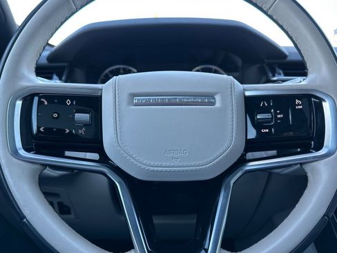 Used 2022 Land Rover Range Rover Velar R-Dynamic S image 23