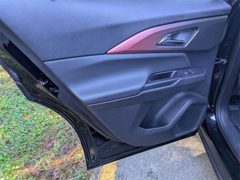 New 2025 Chevrolet Equinox EV RS image 25