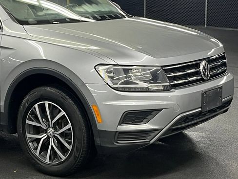 Used 2020 Volkswagen Tiguan SE w/ Panoramic Sunroof Package AWD/4WD image 41