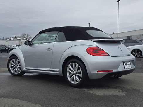 Used 2014 Volkswagen Beetle TDI image 5