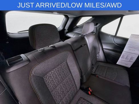 Used 2024 Chevrolet Equinox LT AWD/4WD image 25