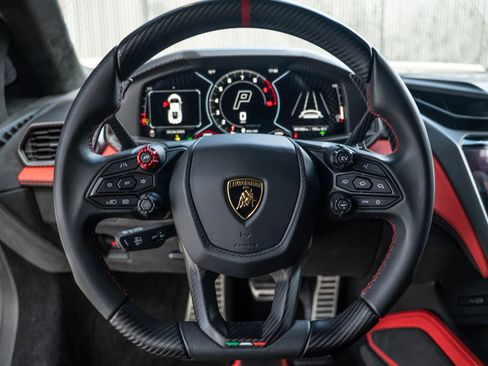 Used 2024 Lamborghini Revuelto AWD/4WD image 39