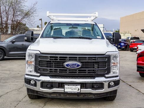 New 2024 Ford F250 XL w/ XL Chrome Package image 2