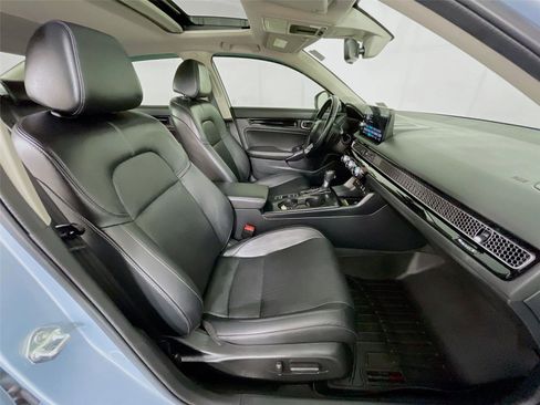Used 2023 Honda Civic Touring image 33