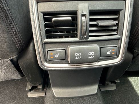 Used 2022 Subaru Forester Touring AWD/4WD image 10