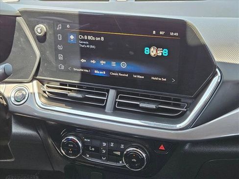 Used 2024 Chevrolet Trax ACTIV w/ Sunroof Package FWD image 18