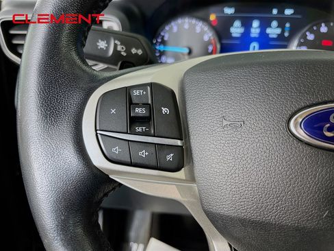 Used 2020 Ford Explorer XLT RWD image 15