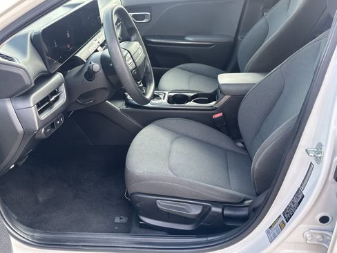 Used 2025 Kia K4 FWD image 9