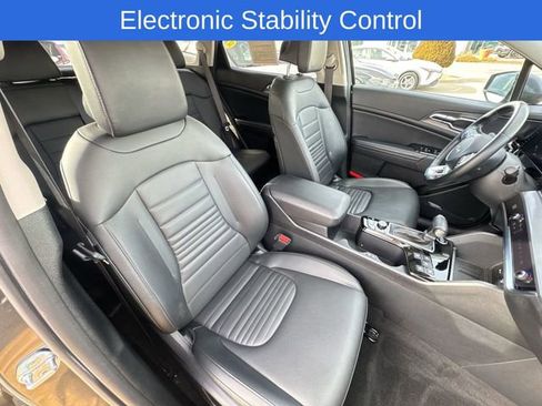 Certified 2023 Kia Sportage SX image 30