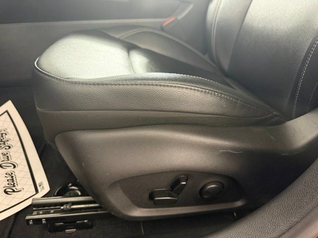 Used 2025 Jeep Compass Limited AWD/4WD image 12