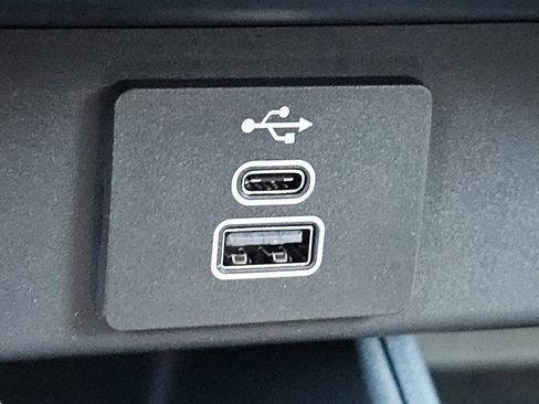 New 2026 Ford Maverick Lobo AWD/4WD image 10
