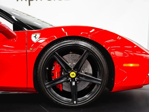 Used 2019 Ferrari 488 Spider Convertible 2D image 27