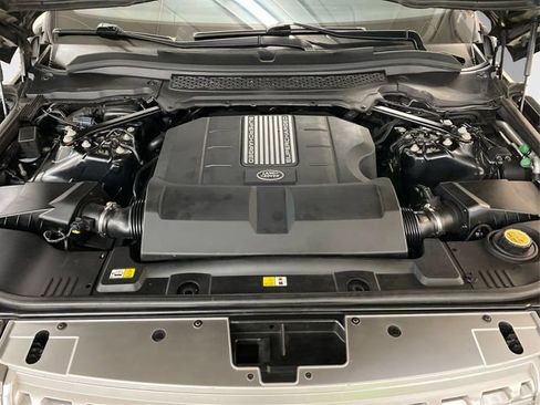 Used 2016 Land Rover Range Rover HSE image 12