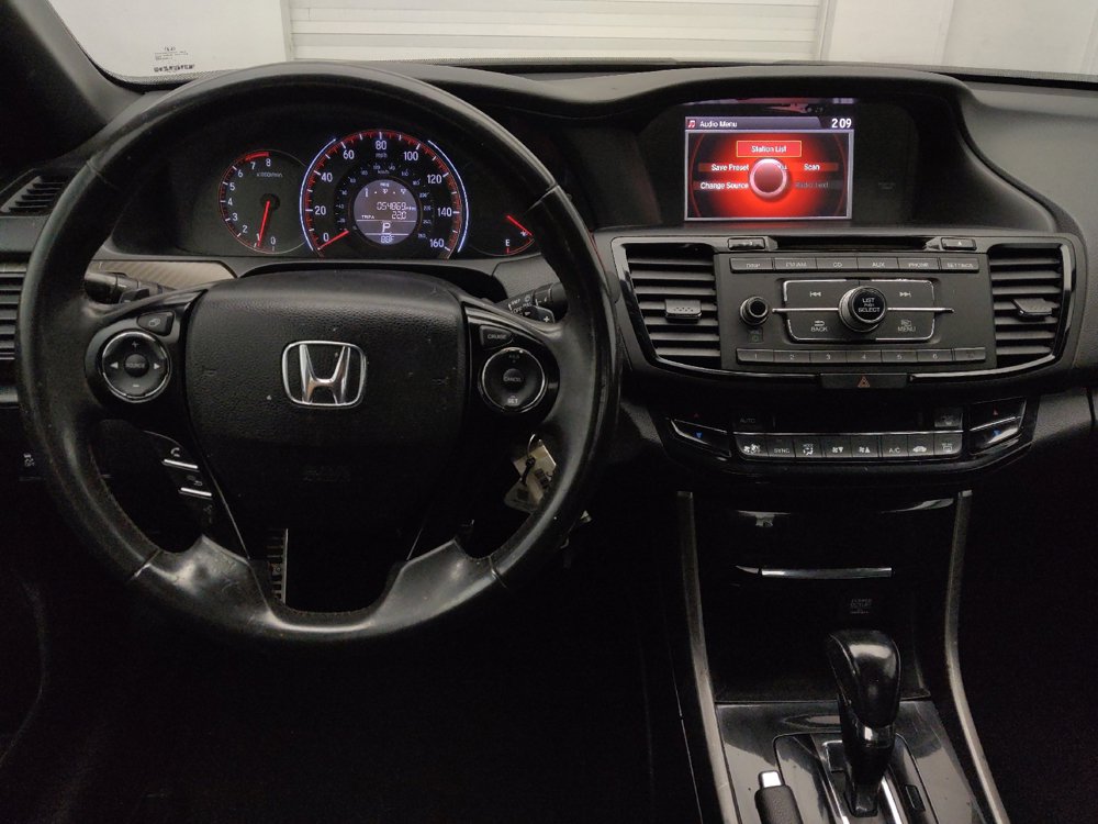 Used 2017 Honda Accord Sport image 22