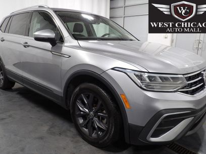 Used 2022 Volkswagen Tiguan SE w/ Panoramic Sunroof Package