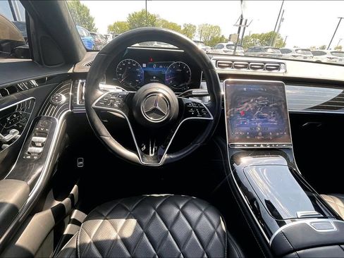 Used 2022 Mercedes-Benz S 580 4MATIC Sedan w/ Warmth & Comfort Package image 5