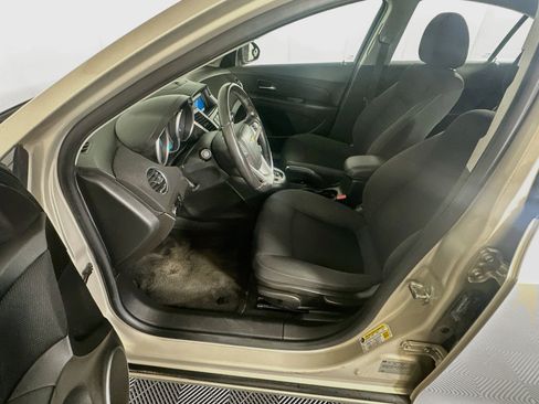 Used 2011 Chevrolet Cruze LT FWD image 13