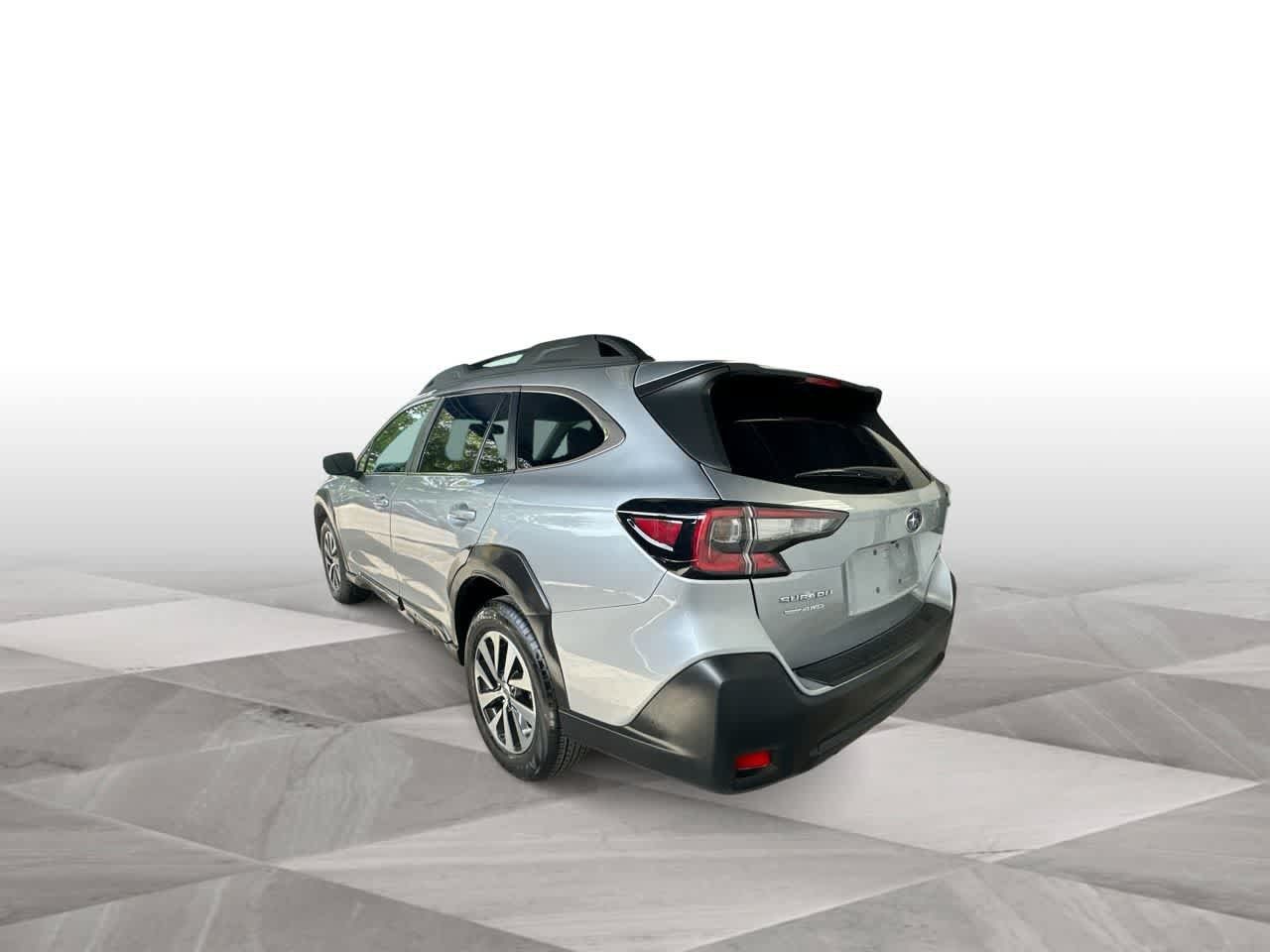 Used 2025 Subaru Outback Premium AWD/4WD image 6