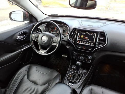 Used 2020 Jeep Cherokee Limited image 12