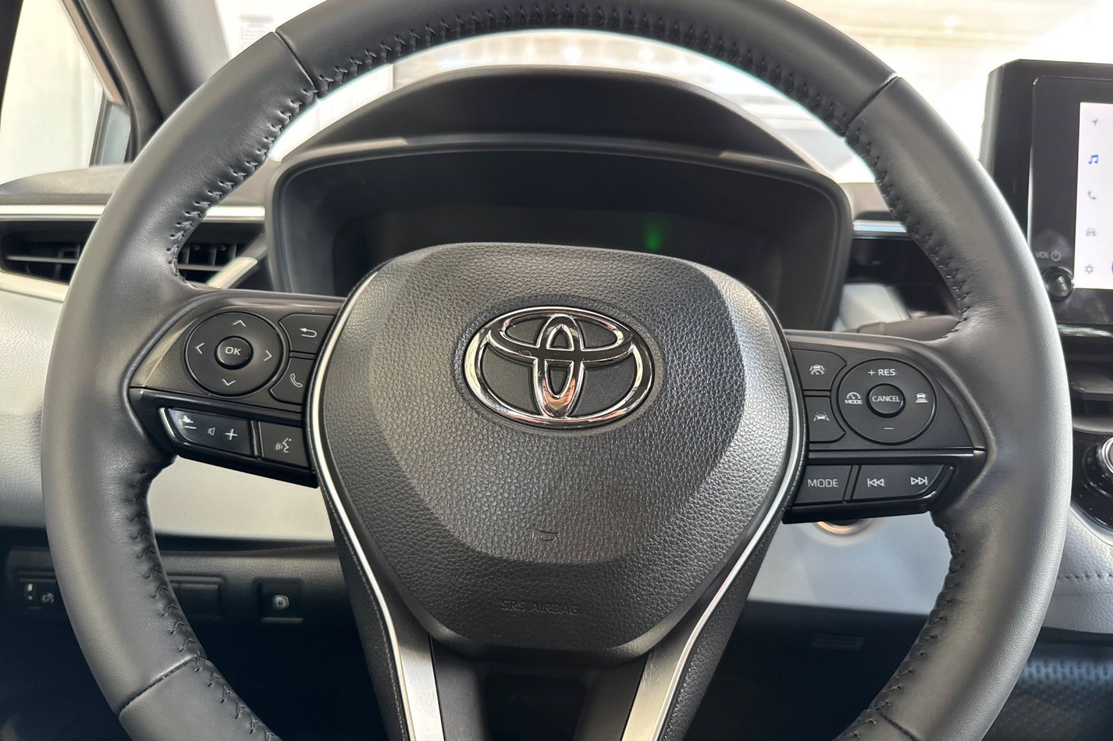 Used 2023 Toyota Corolla SE FWD image 28