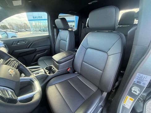 Used 2024 Chevrolet Colorado LT w/ LT Convenience Package III image 24