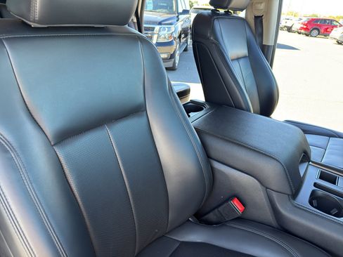 Used 2024 Ford Expedition XLT image 35