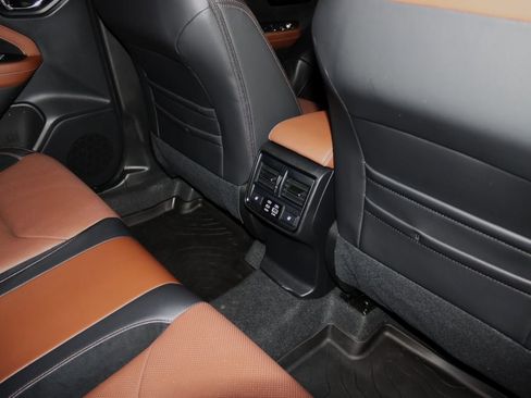 Used 2025 Subaru Forester Touring image 65