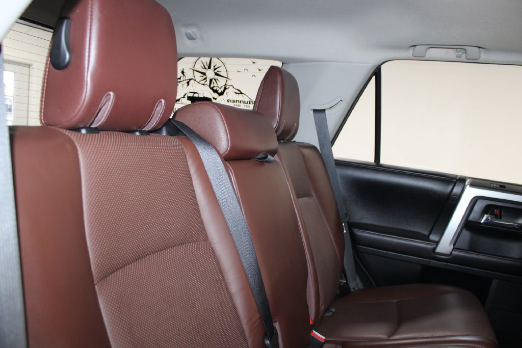 Used 2016 Toyota 4Runner Limited AWD/4WD image 20