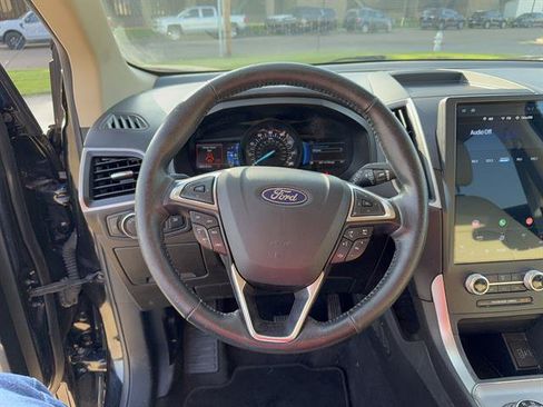 Used 2022 Ford Edge SEL AWD/4WD image 11