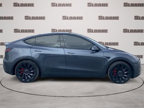 Used 2023 Tesla Model Y Performance image 6