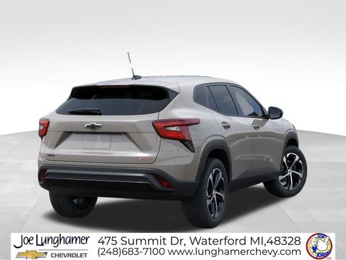 New 2026 Chevrolet Trax RS w/ Driver Confidence Package FWD image 4