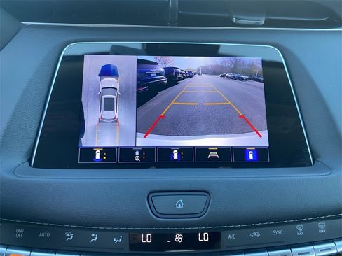 Certified 2022 Cadillac XT4 Premium Luxury w/ Enhanced Visibility Package image 22