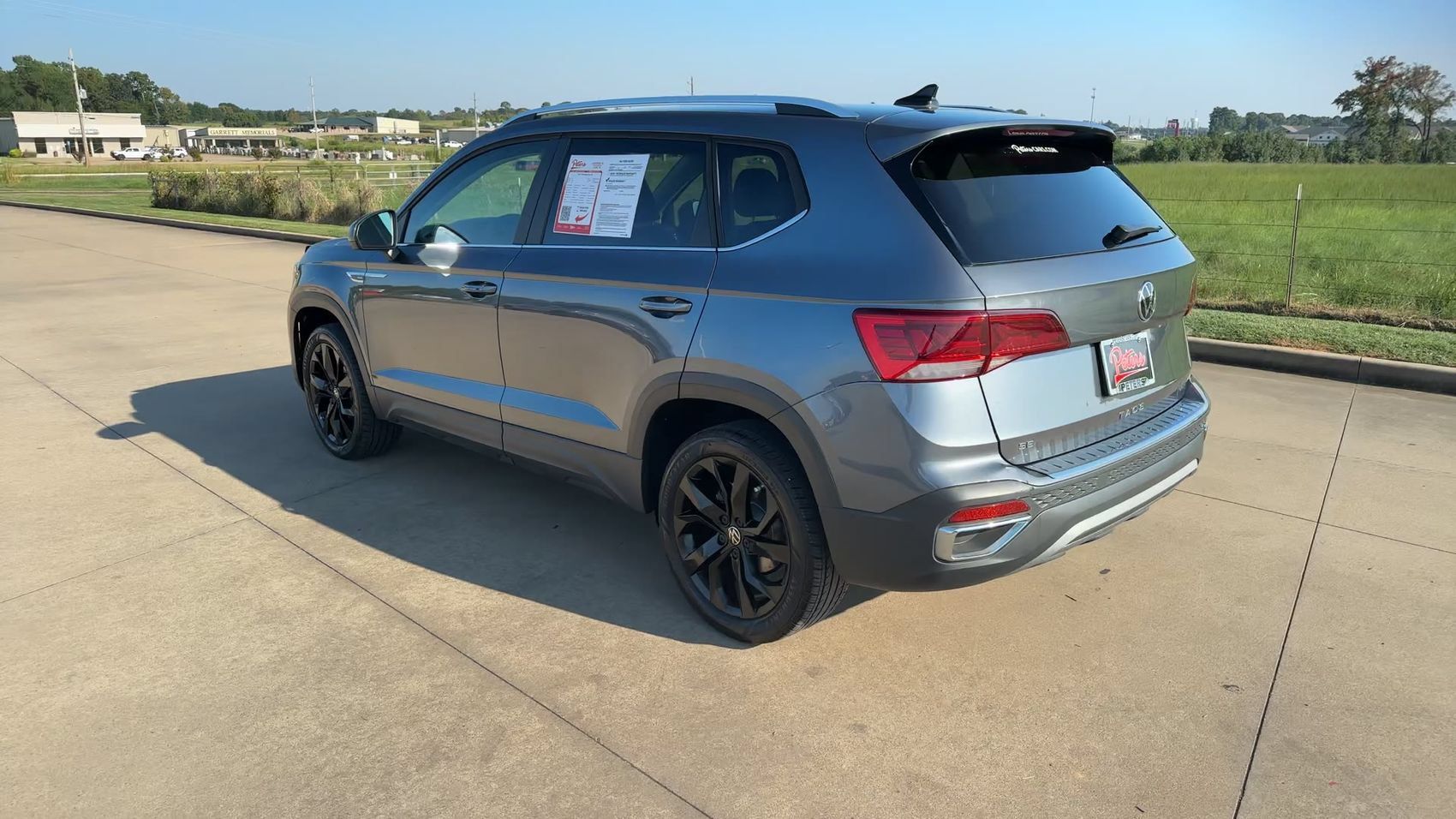 Used 2023 Volkswagen Taos SE FWD image 7