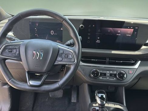Used 2024 Buick Envista Preferred w/ Convenience I Package FWD image 10